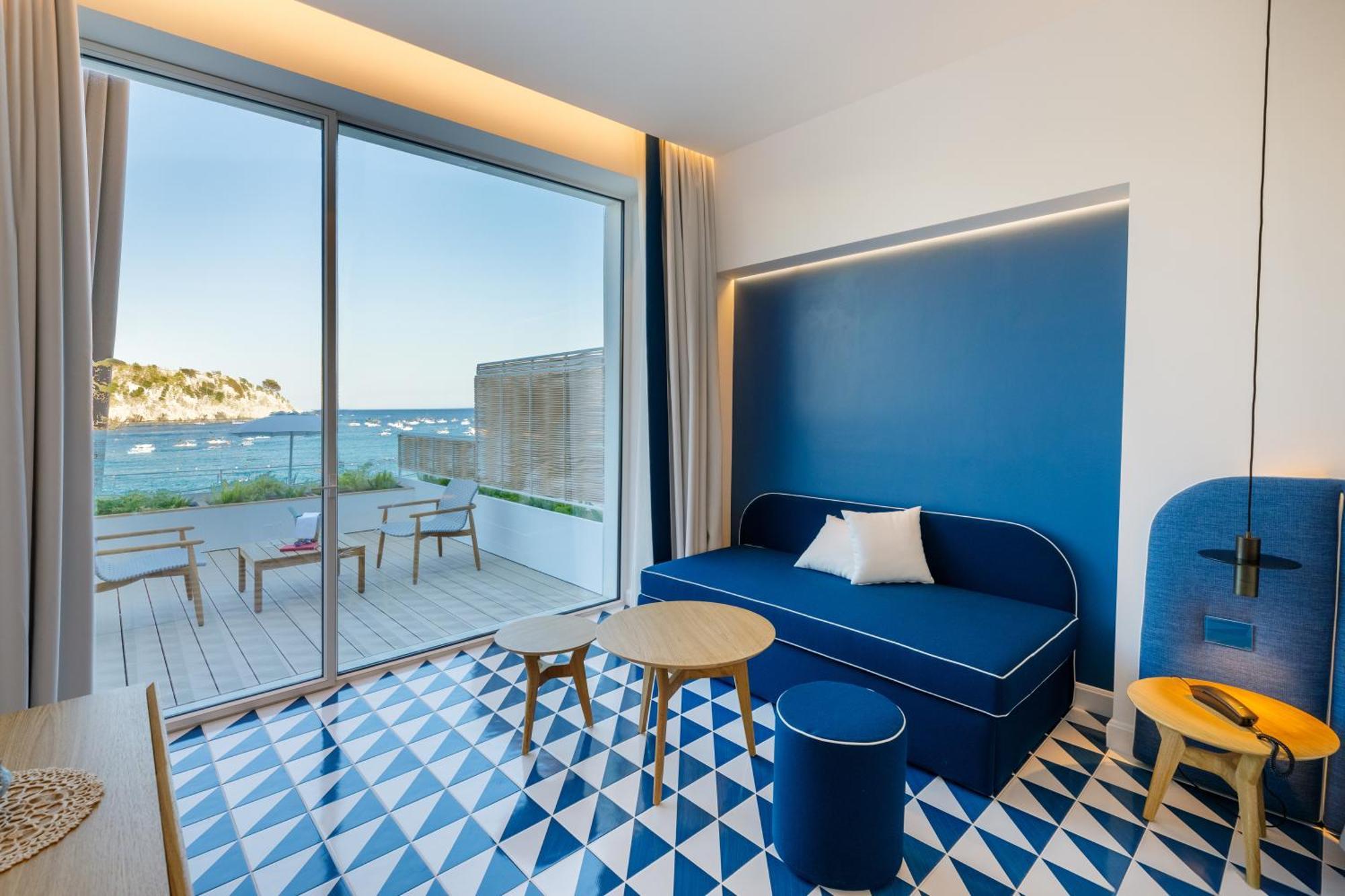 Hotel La Roccia Castro  Екстериор снимка