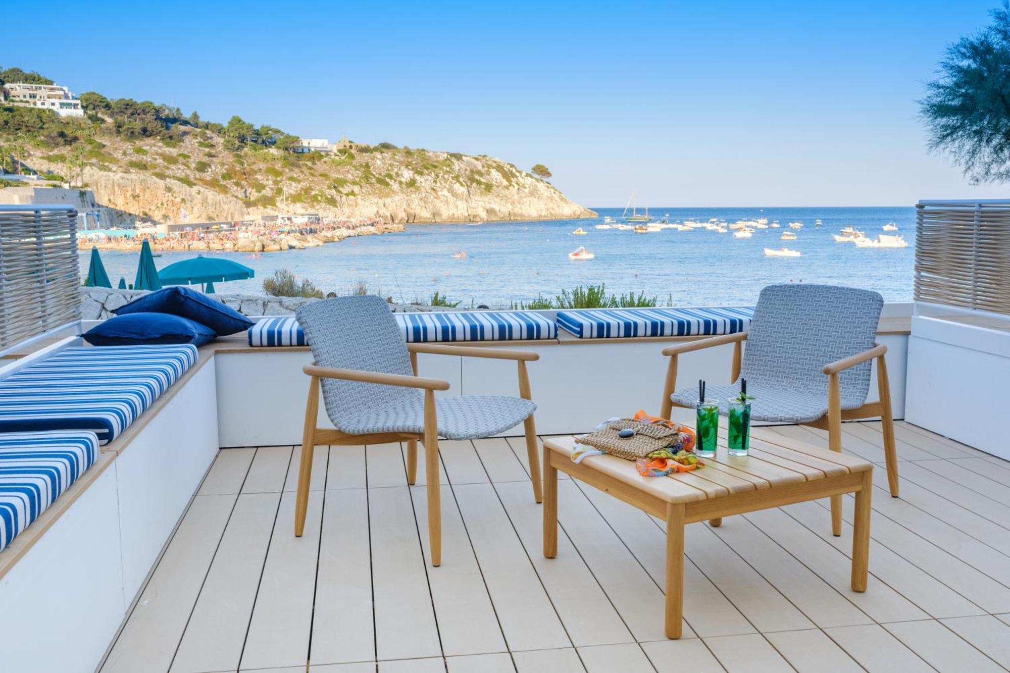 Hotel La Roccia Castro  Екстериор снимка